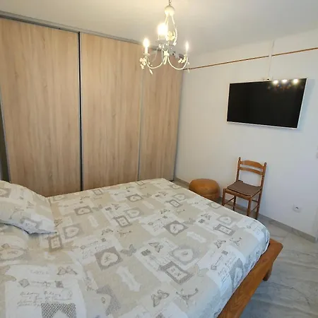 Pavillon Independant Classe 2 Etoiles Climatise 펜션 *