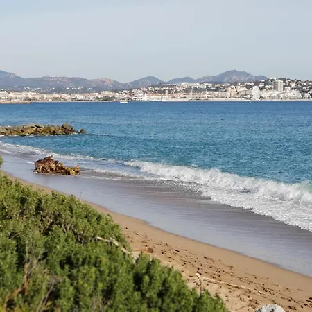 Casa de Férias Pavillon Independant Classe 2 Etoiles Climatise Fréjus