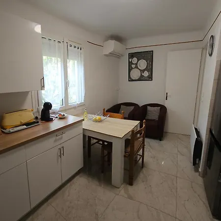Casa de Férias Pavillon Independant Classe 2 Etoiles Climatise Fréjus