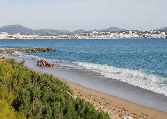 بيت للعطل Pavillon Independant Classe 2 Etoiles Climatise Fréjus